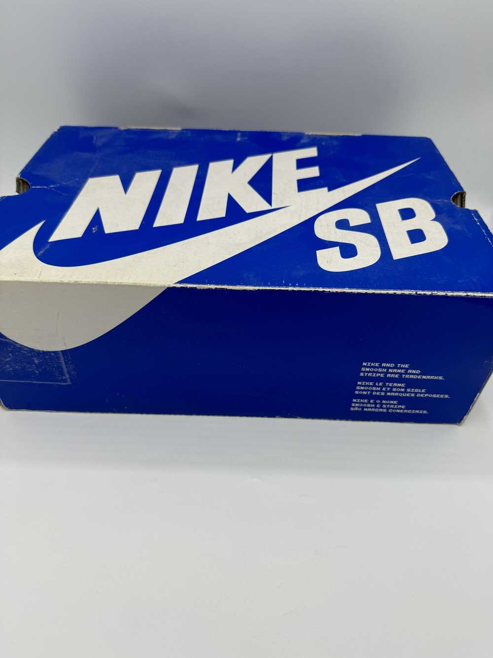 Nike Nike SB Dunk High Skunk 420 - image 9