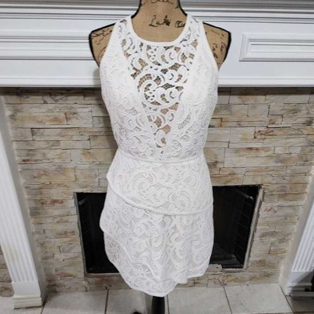 BCBGMAXAZRIA Ivory Sleeveless lace overlay sheer … - image 1