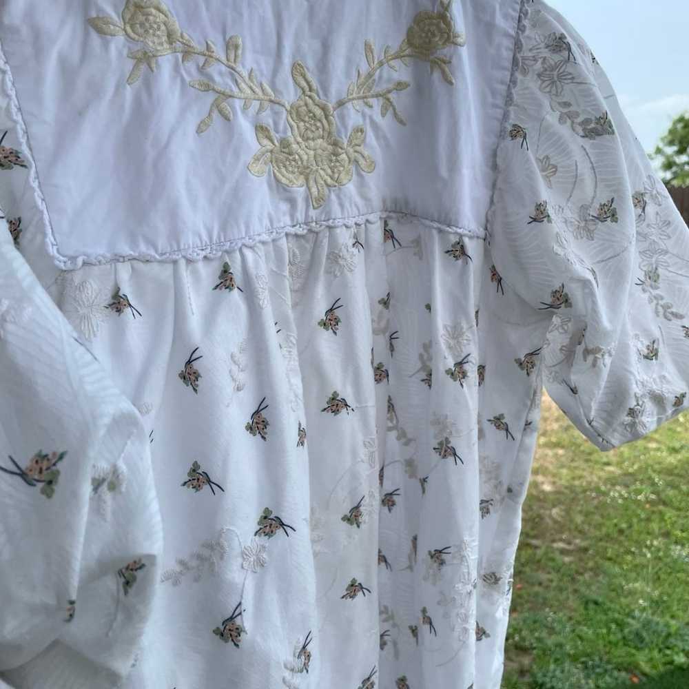 Vintage embroidered floral house dress - image 2