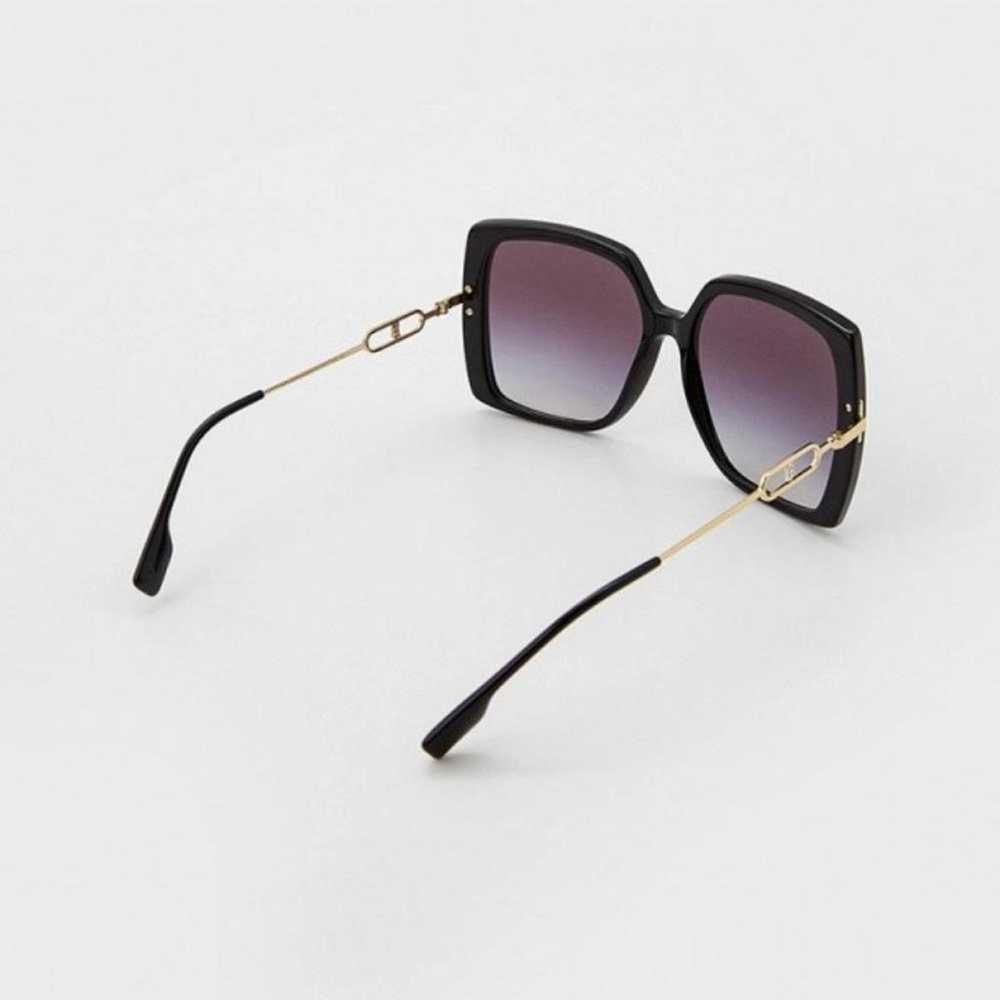 Burberry Oversized sunglasses - image 6