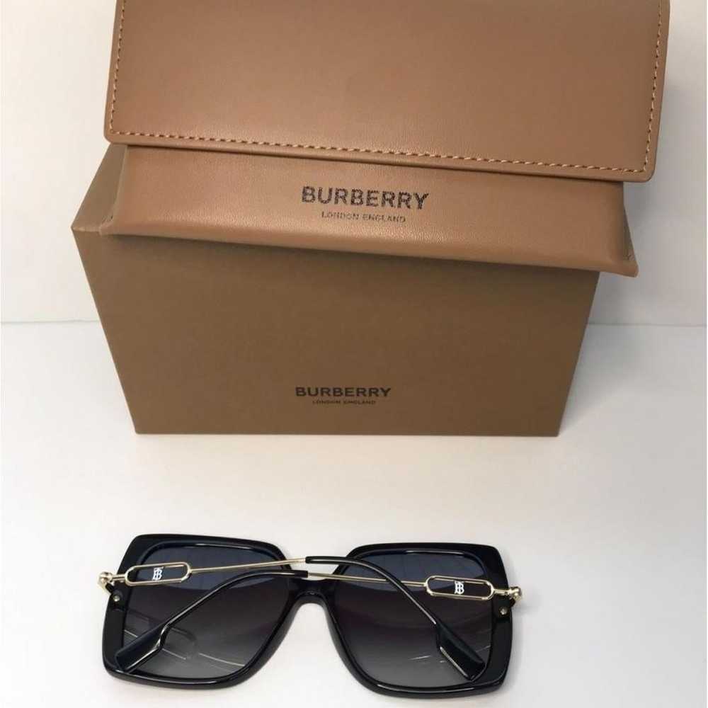 Burberry Oversized sunglasses - image 7