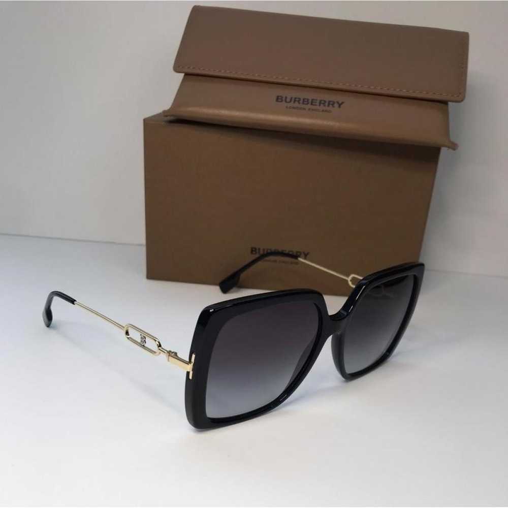 Burberry Oversized sunglasses - image 8