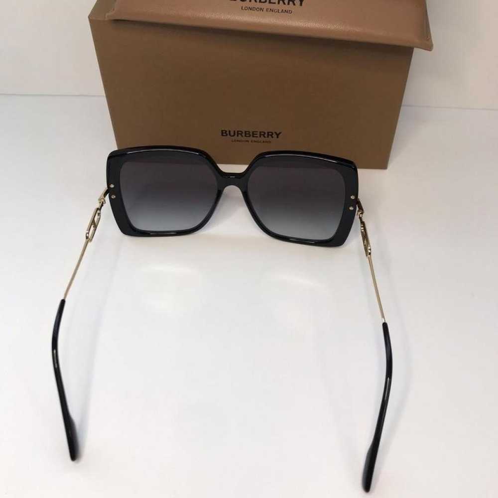 Burberry Oversized sunglasses - image 9