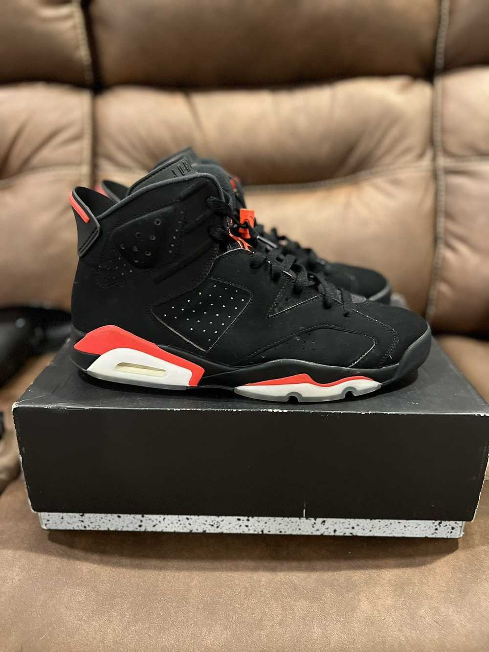 Jordan Brand × Nike Air Jordan 6 Retro 2019 Infra… - image 1