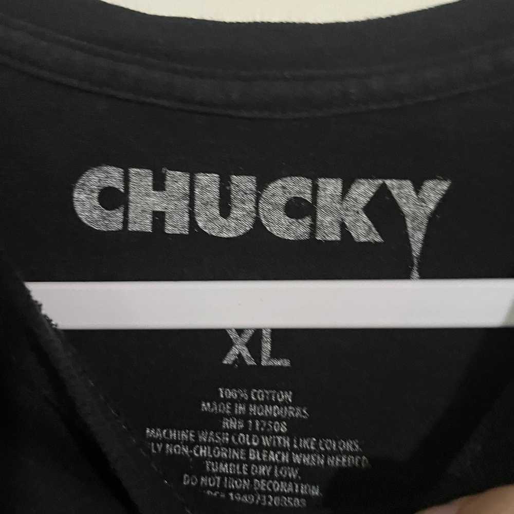 Chucky free hugs tee shirt size xl - image 2
