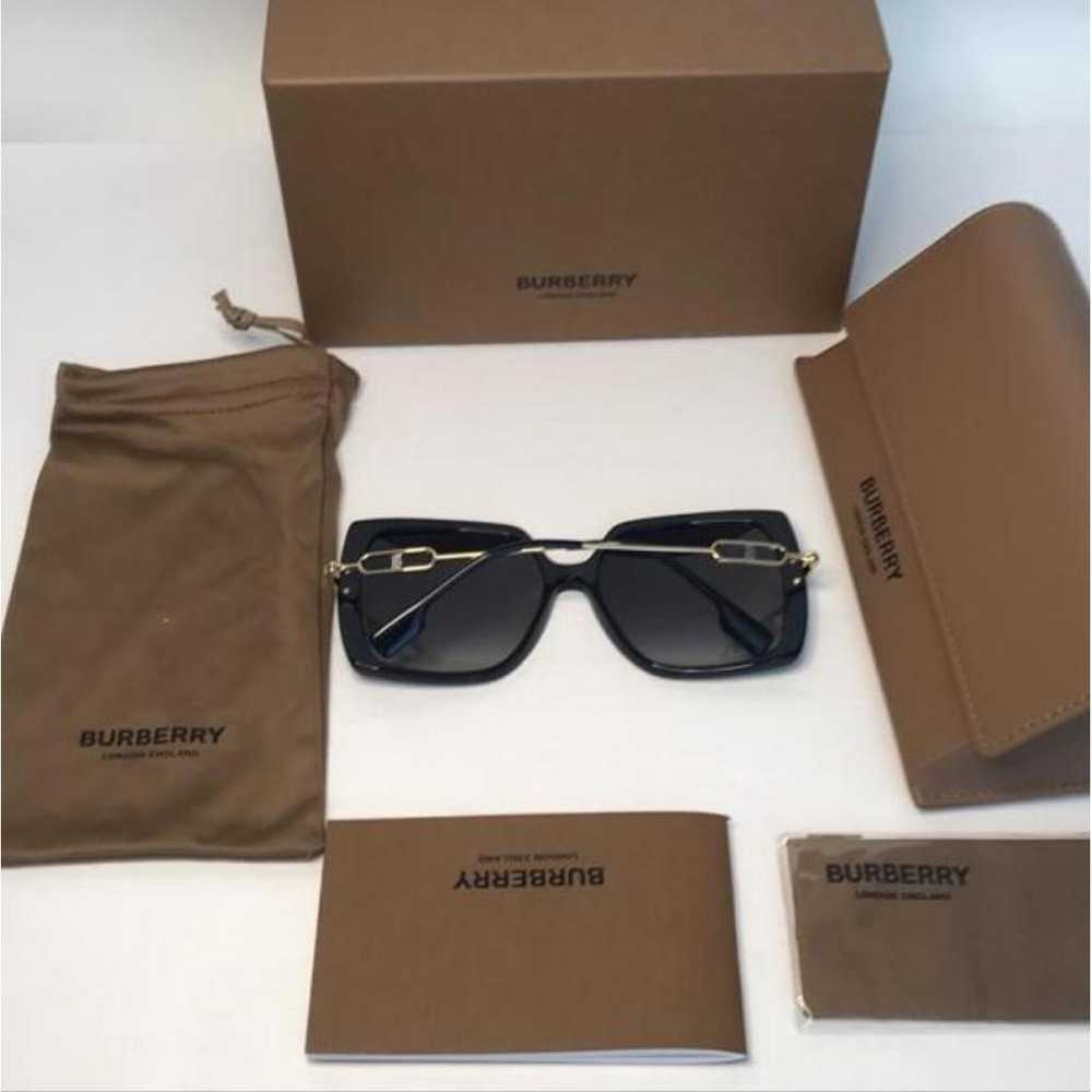 Burberry Aviator sunglasses - image 10