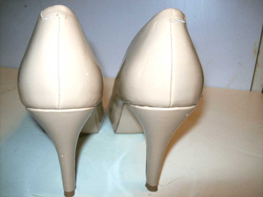 Steve Madden Size 8 Madden Girl Heels 3.5 In Beig… - image 3