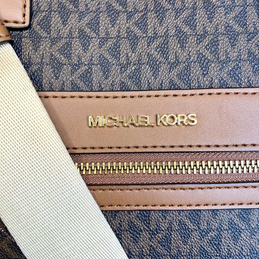 Michael Kors Leather tote - image 3