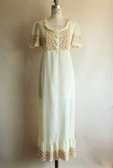 Vintage 1970s Yellow Embroidered Boho Maxidress