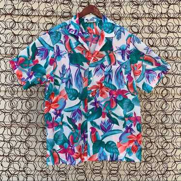 Vintage Hilo Hattie Hawaiian button down shirt