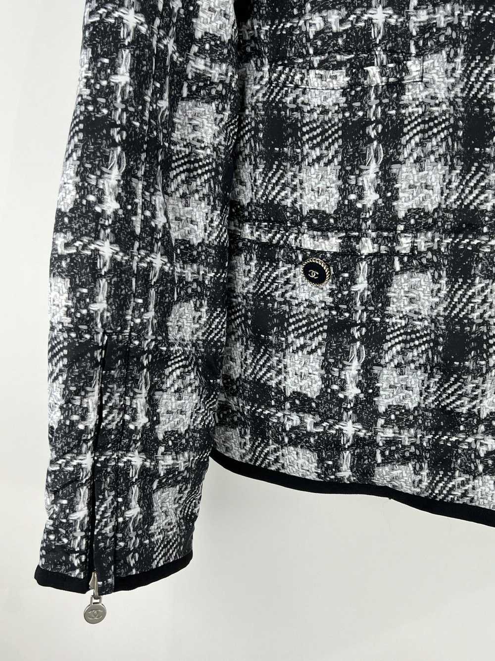 Chanel CHANEL Tweed Nylon Reversible Jacket - image 4