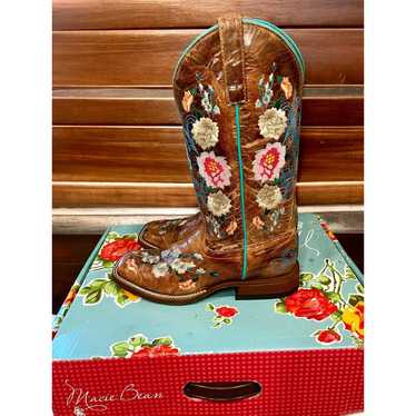 NWOT Women’s Macie Bean Western Boots M9012 Size 9
