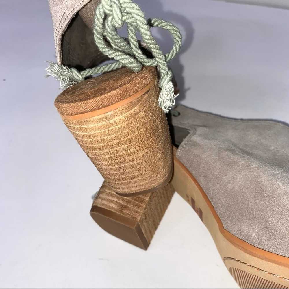Toms Women's Block Heel Open Toe Sandals 7.5 - image 4