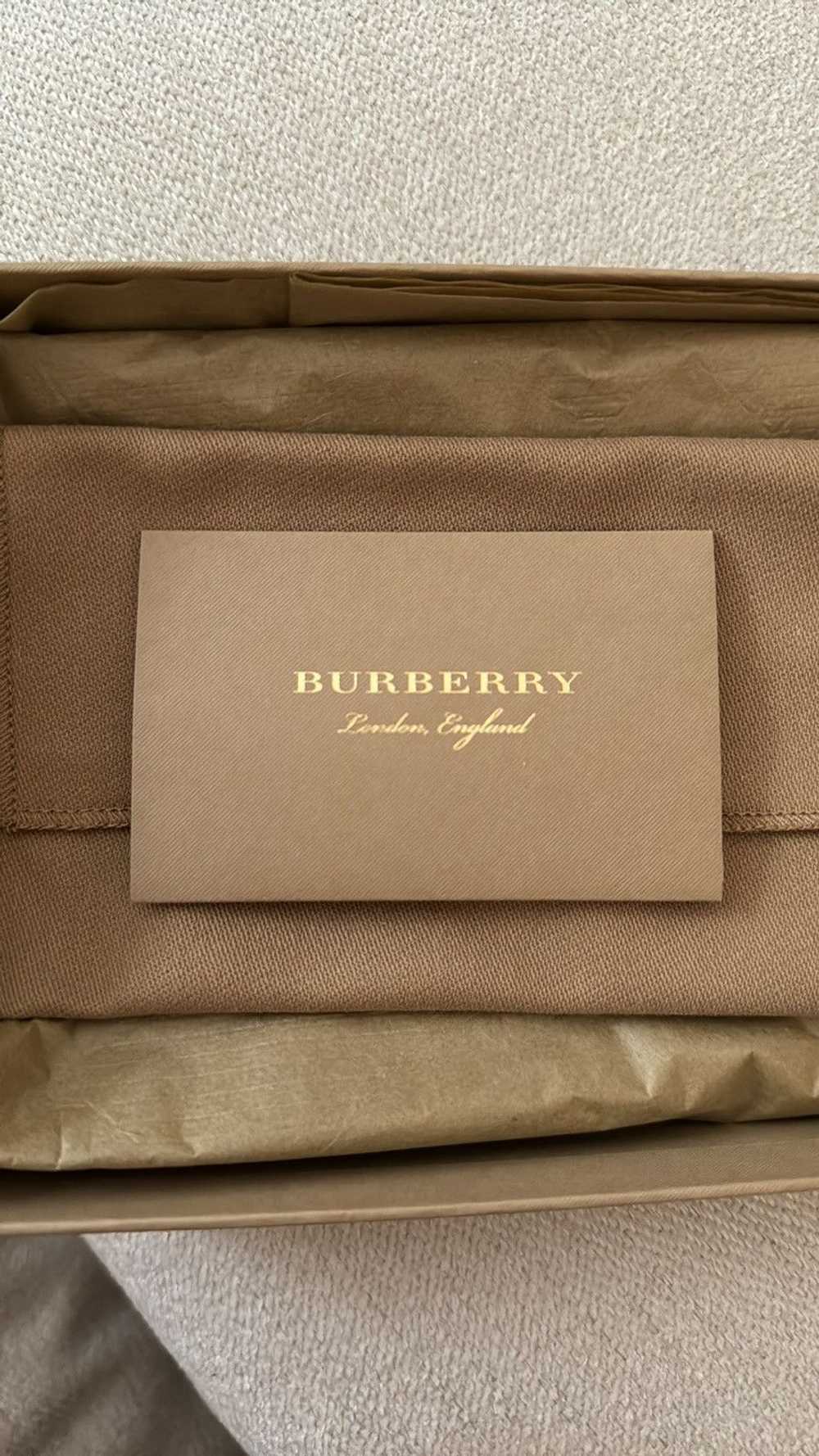 Burberry BURBERRY Leather Card Case - image 7