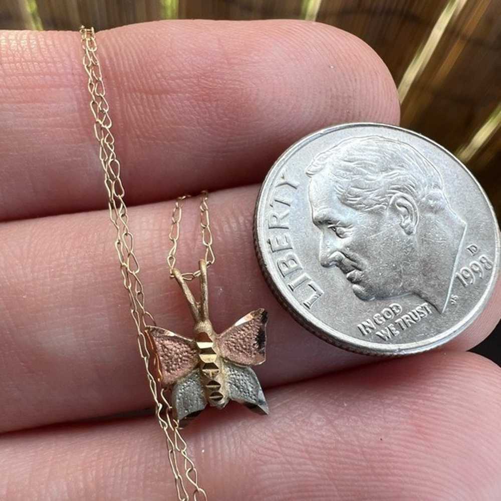 Vintage solid 14k gold butterfly necklace! - image 3