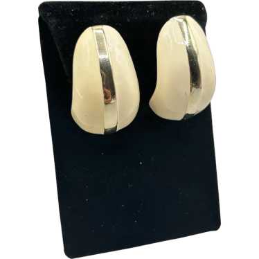 Big Chunky 80s 90s Clip On Earrings Beige Enamel … - image 1