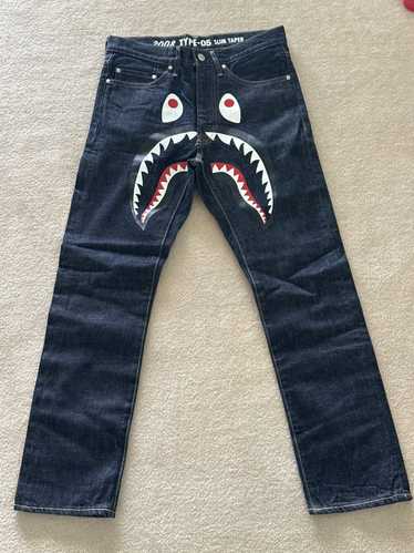 BAPE アベイシングエイプ シャーク ロゴ刺繍 デニム WGM レアモデル A BATHING APE｜SHARK BAPE EMBLEM DENIM JACKET PRINT ZIP