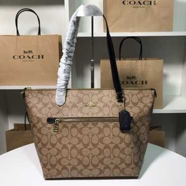 Coach Gallery Tote Bag In Signature Canvas