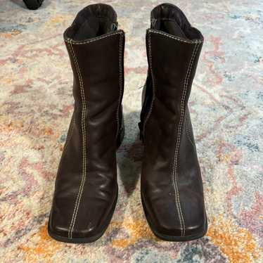 Vintage Y2K brown heeled leather ankle boots