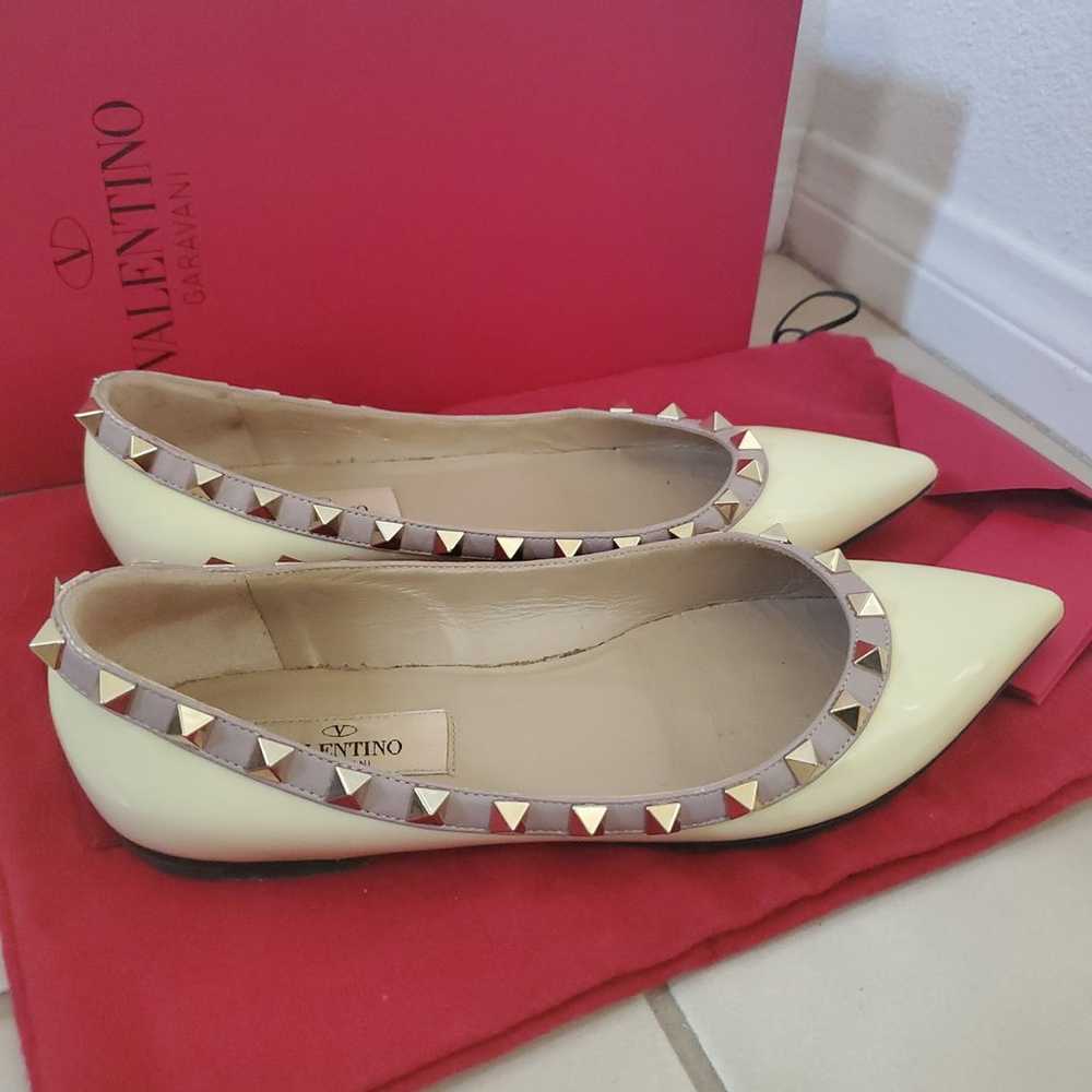 Valentino Garavani Rockstud Flats - image 3