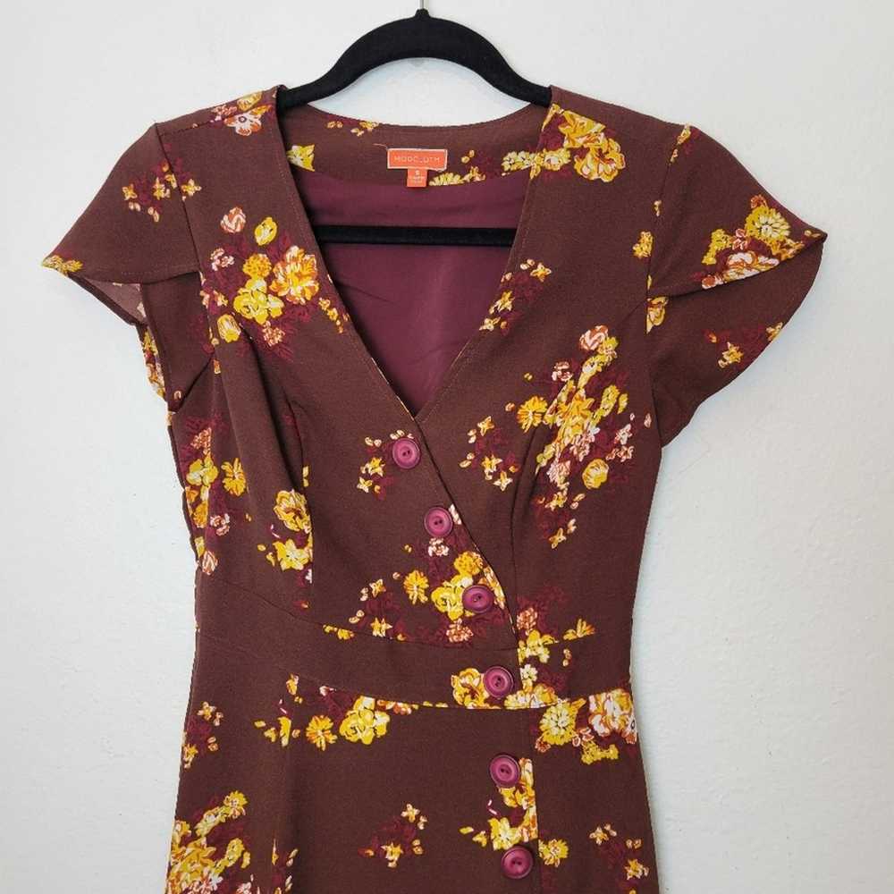 MODCLOTH Sentimental Brown Floral A-Line Dress Po… - image 3