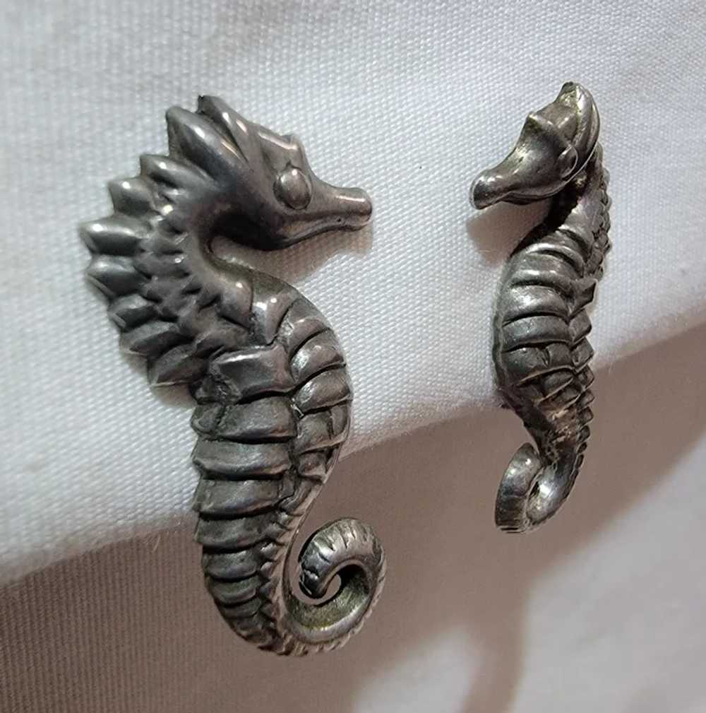 Sterling silver seahorse screw back earrings - image 7