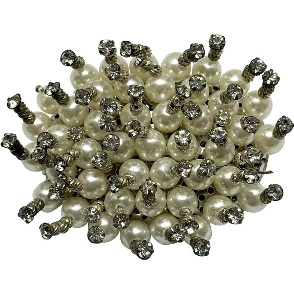 Vintage rhinestone wrapped pearl cluster brooch p… - image 1