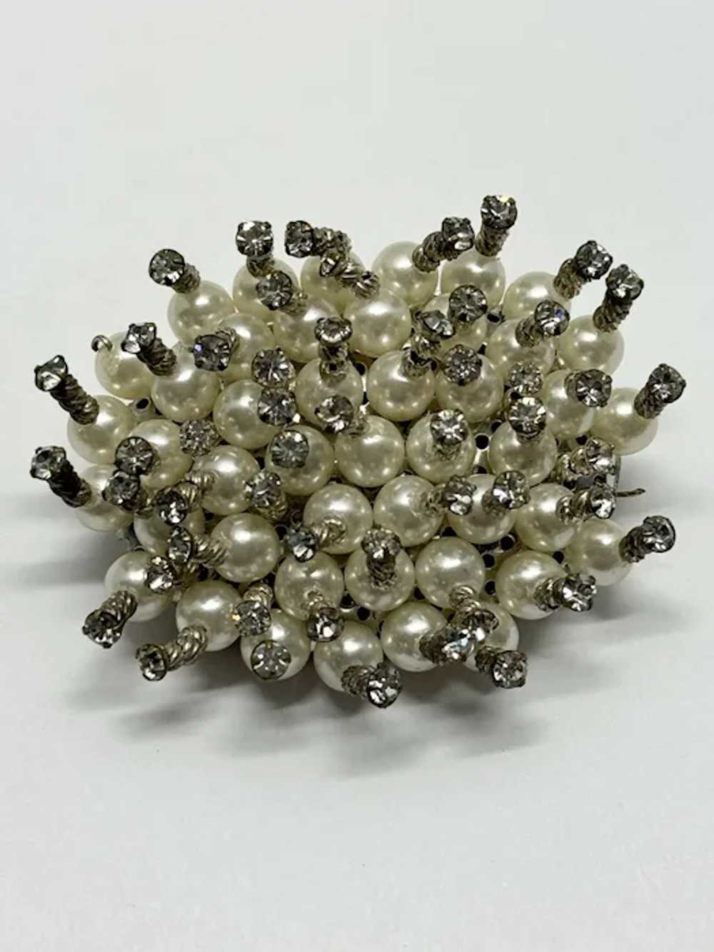 Vintage rhinestone wrapped pearl cluster brooch p… - image 2