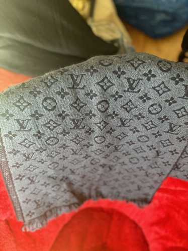 Louis Vuitton LV