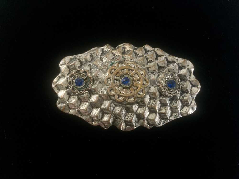 Vintage Silver-tone Brooch Honeycomb w/ Blue Ston… - image 3