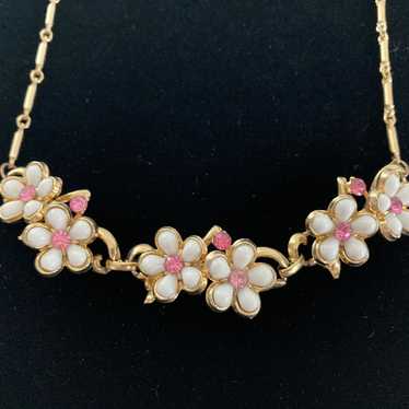 Vintage Coro Pink and White Flowered Choker Neckla