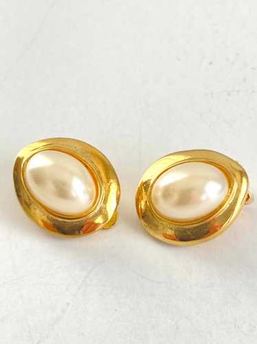 Vintage Faux Pearl & Goldtone Clip-on Earrings