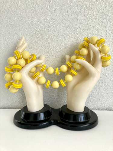 Vintage Mod Look Yellow and Clear Chunky Bead Neck