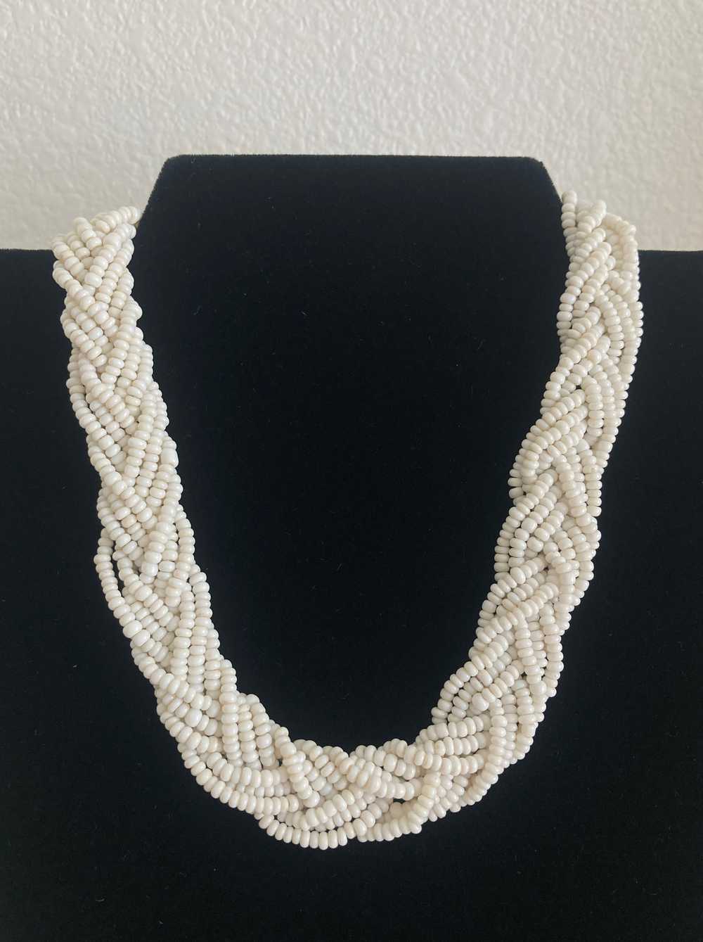 Braided White Glass Beaded Necklace Vintage Seed … - image 5