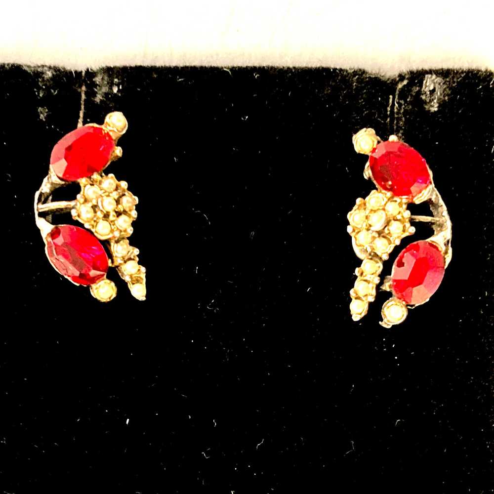 Antique Seed Pearl and Ruby Glass Screw Back Earr… - image 3