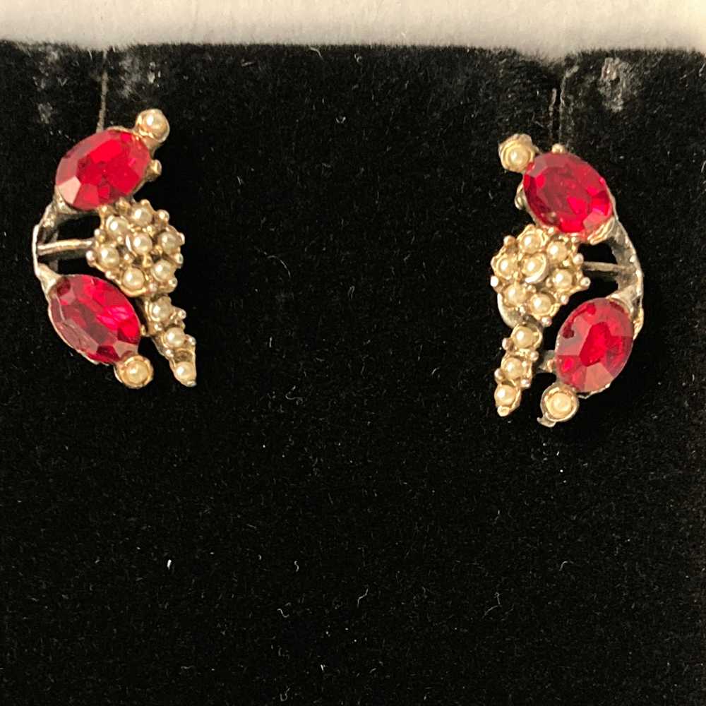 Antique Seed Pearl and Ruby Glass Screw Back Earr… - image 4