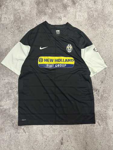 Nike × Soccer Jersey × Streetwear Juventus Nike S… - image 1