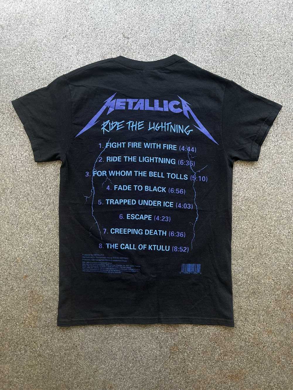 Metallica × Rock Tees × Vintage 2017 Metallica Ri… - image 4