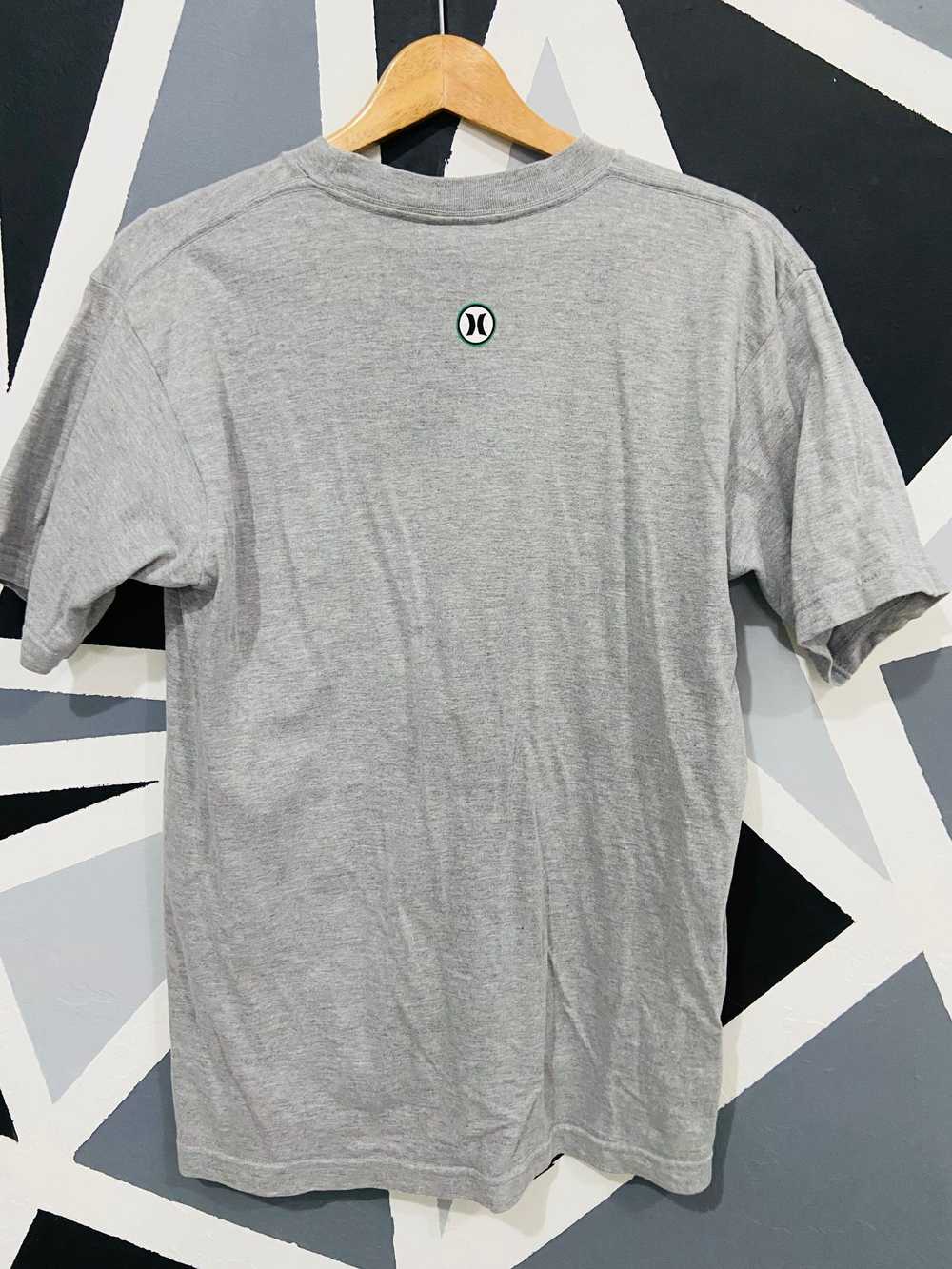 Hurley × Made In Usa × Vintage Vintage Hurley Tee… - image 2