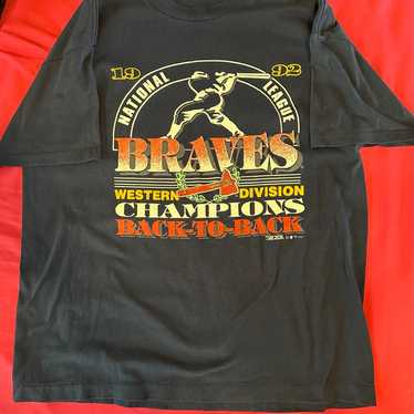 Vintage Atlanta Braves shirt