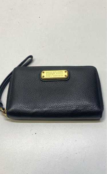 Marc By Marc Jacobs Black Leather Zip Around Card 