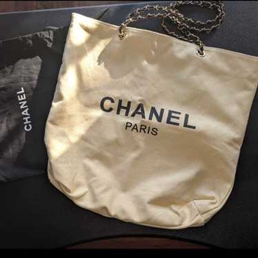 Chanel Cosmetic / Shopping Bag