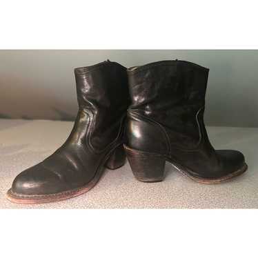 Frye | Size: 6.5 | Leslie short ankle boots in bla