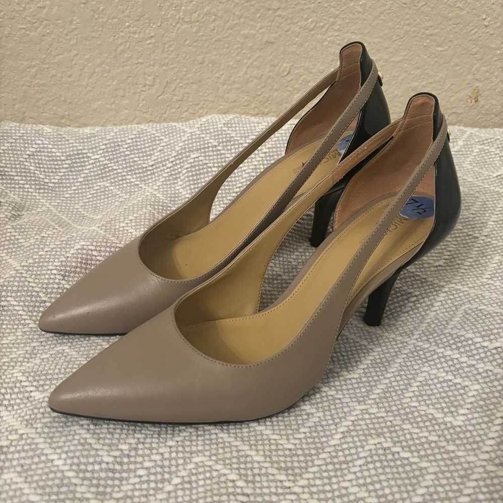 Michael Kors stiletto heel pumps size 7.5 - image 4