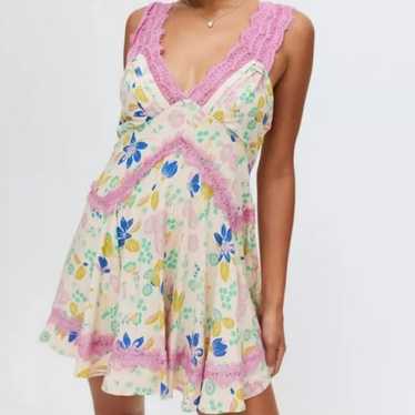 urban outfitters tiffany lace dress