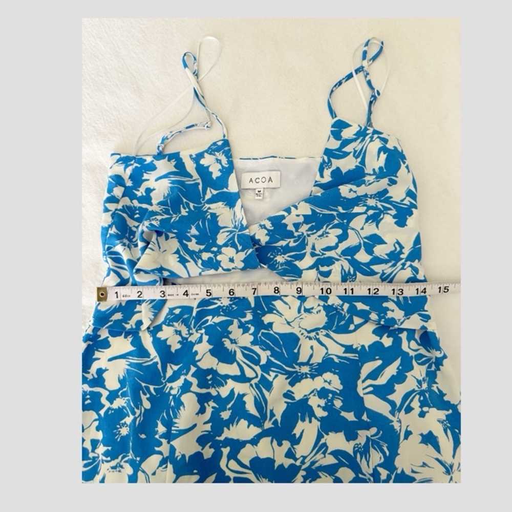 ACOA Front Twist Floral Midi Dress Blue/White Med… - image 7