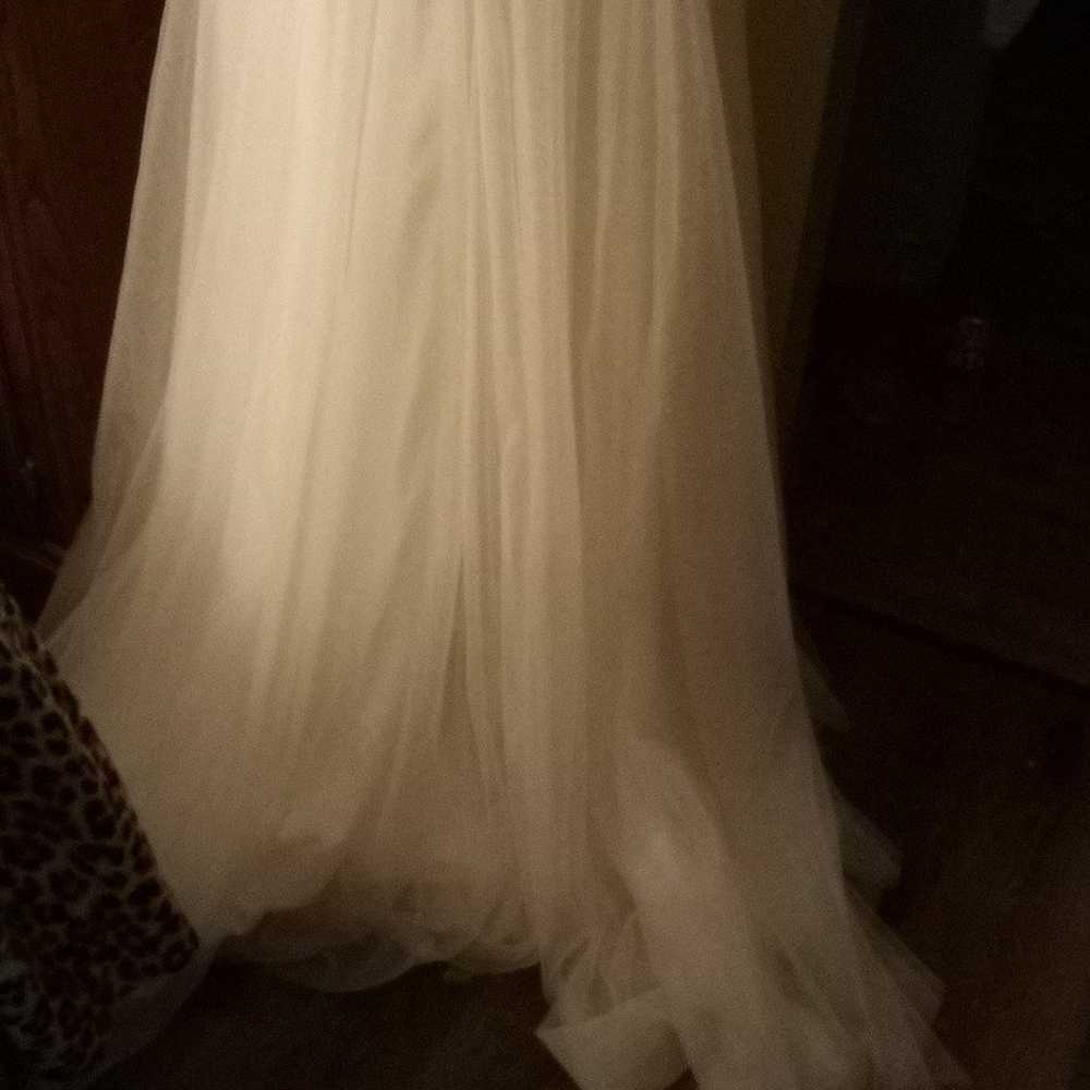 Beautiful wedding dress by jjs size 16 new with t… - image 10