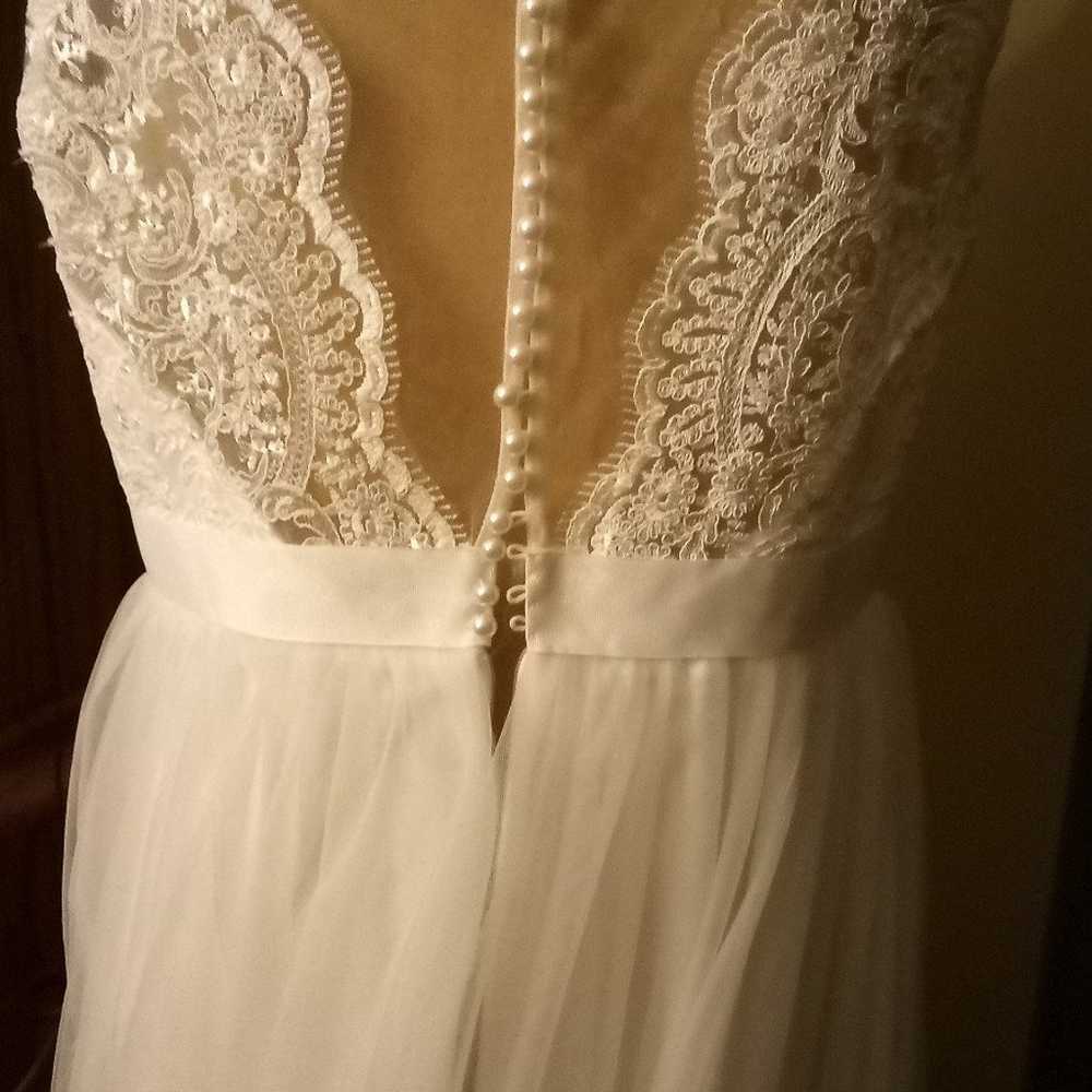 Beautiful wedding dress by jjs size 16 new with t… - image 3
