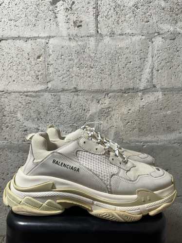 Balenciaga BALENCIAGA Triple S Sneaker Beige White