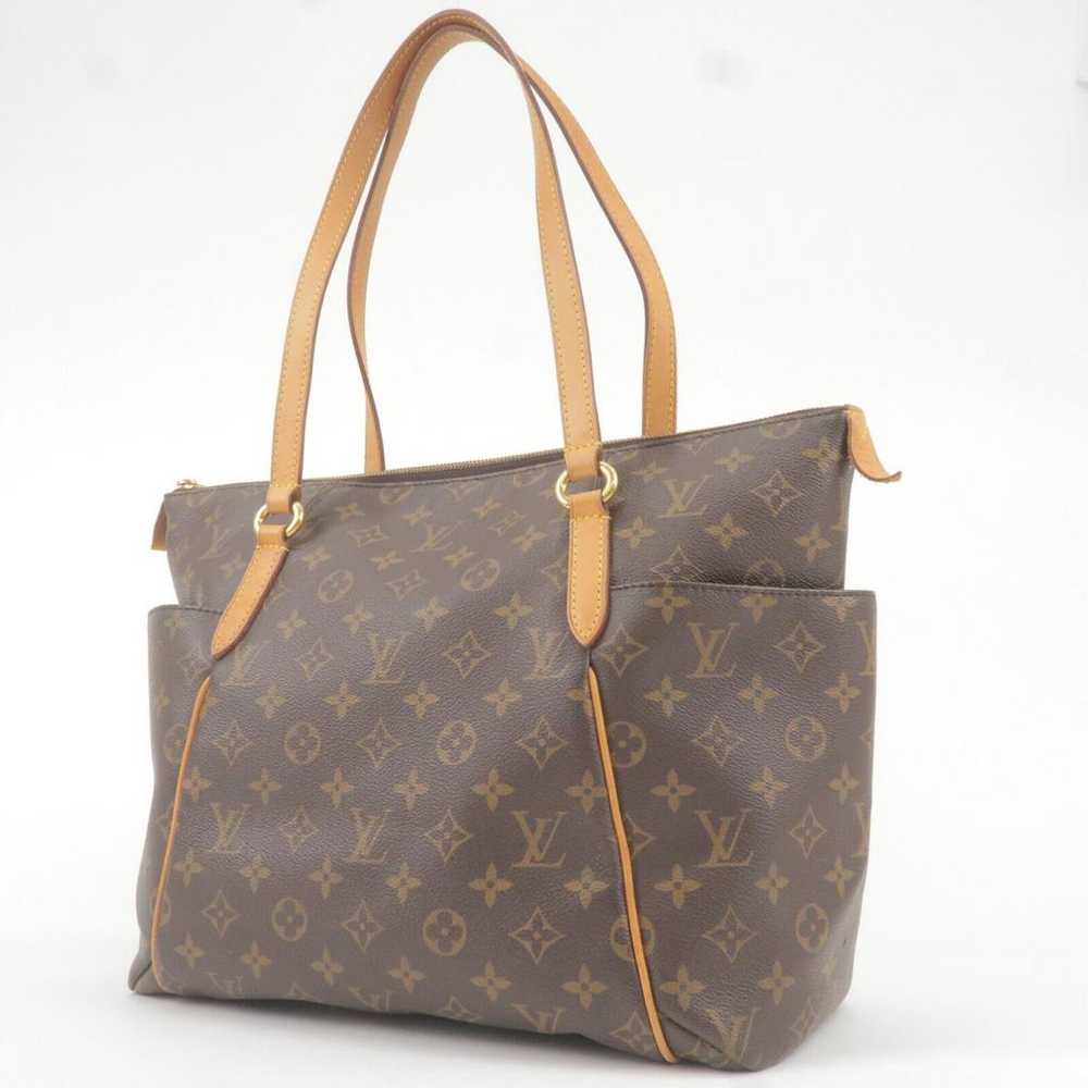 Louis Vuitton Totally leather handbag - image 3